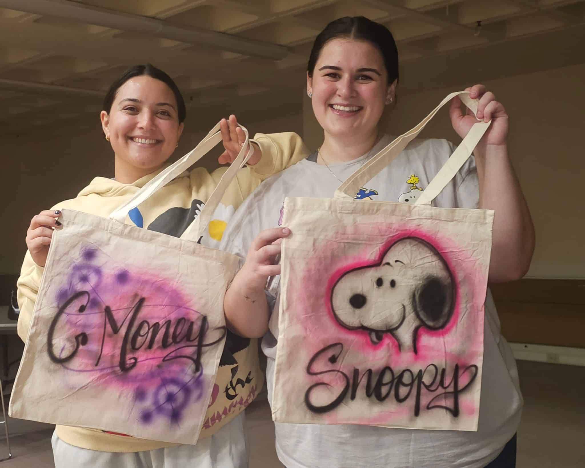Get tips on keeping airbrush tote bags looking their best.