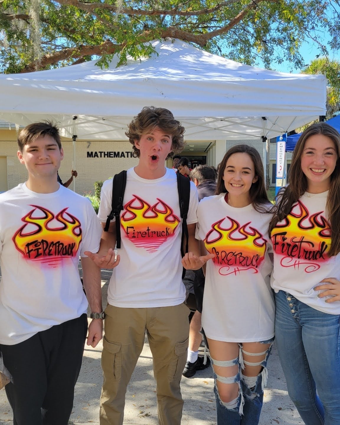 Get tips on how to airbrush shirts with free online airbrush tutorials from Airbrush Events Academy.